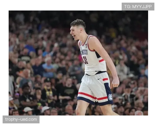 克洛普强化高位逼抢造压力 本赛季球队防守角色明显变化