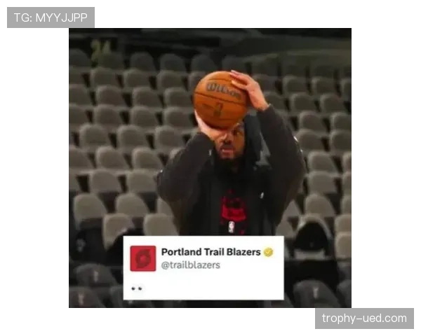 利拉德休赛期天天凌晨四点发训练视频，邻居报警说扰民