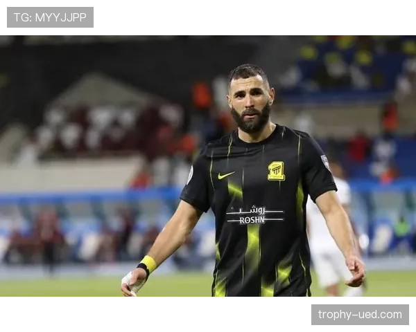 努涅斯与本泽马的技术差距：终结效率、进攻组织与禁区存在感的深层对比