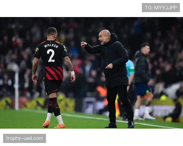 孙兴慜强强对话中左路进攻效率解析：跑位撕裂防线能力为何超越同期凯恩