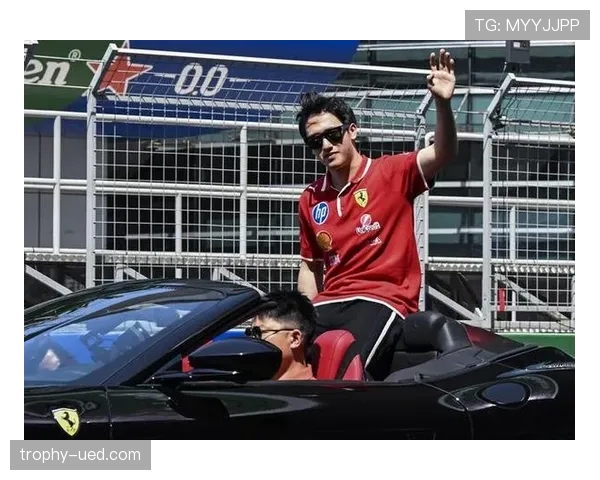 周冠宇家的车库比我家房子还大